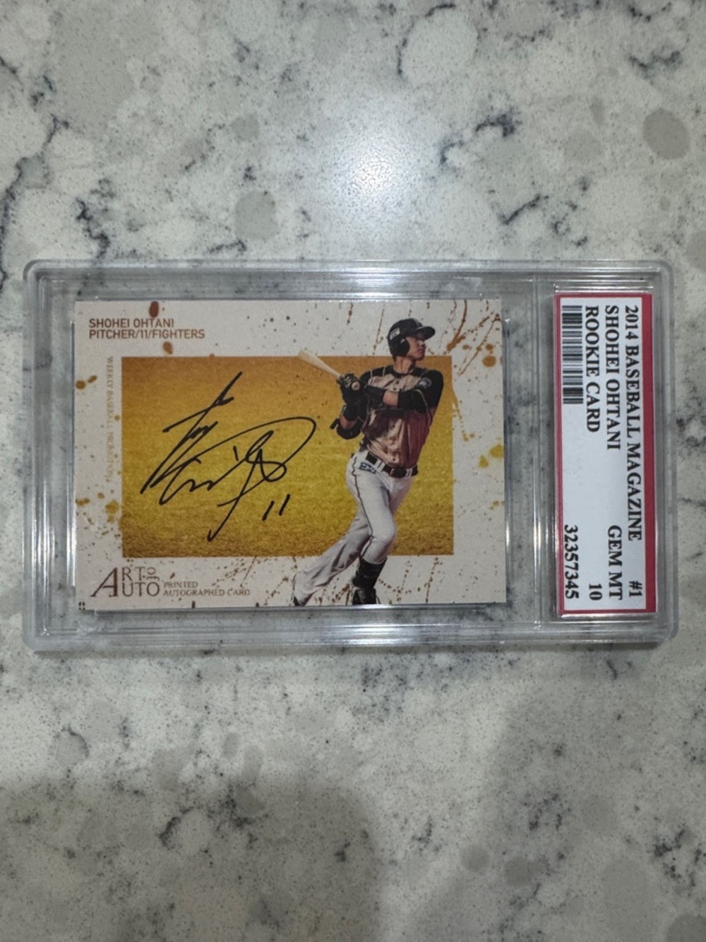 Shohei Ohtani Autographed Rookie Card - Gold/White Trading Card